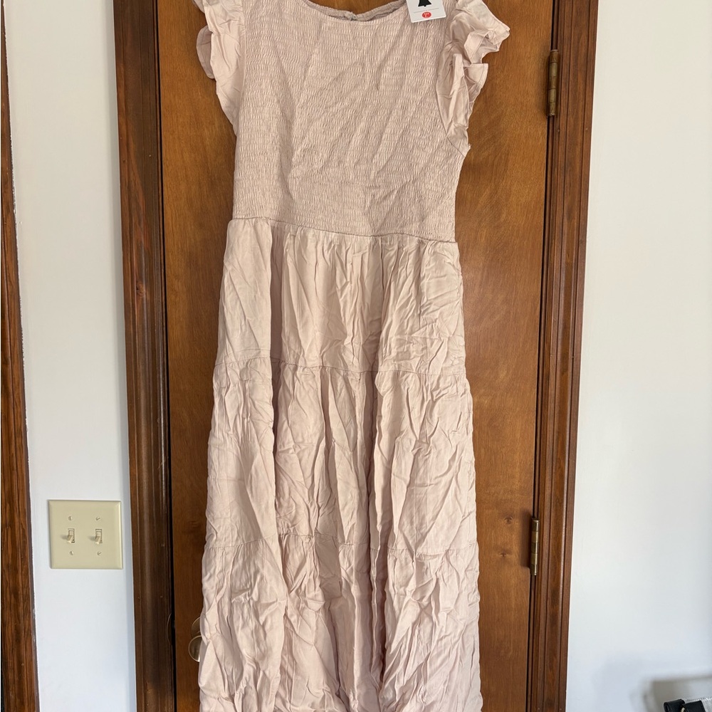Elegant Pink Ruffled Sleeve Dress
